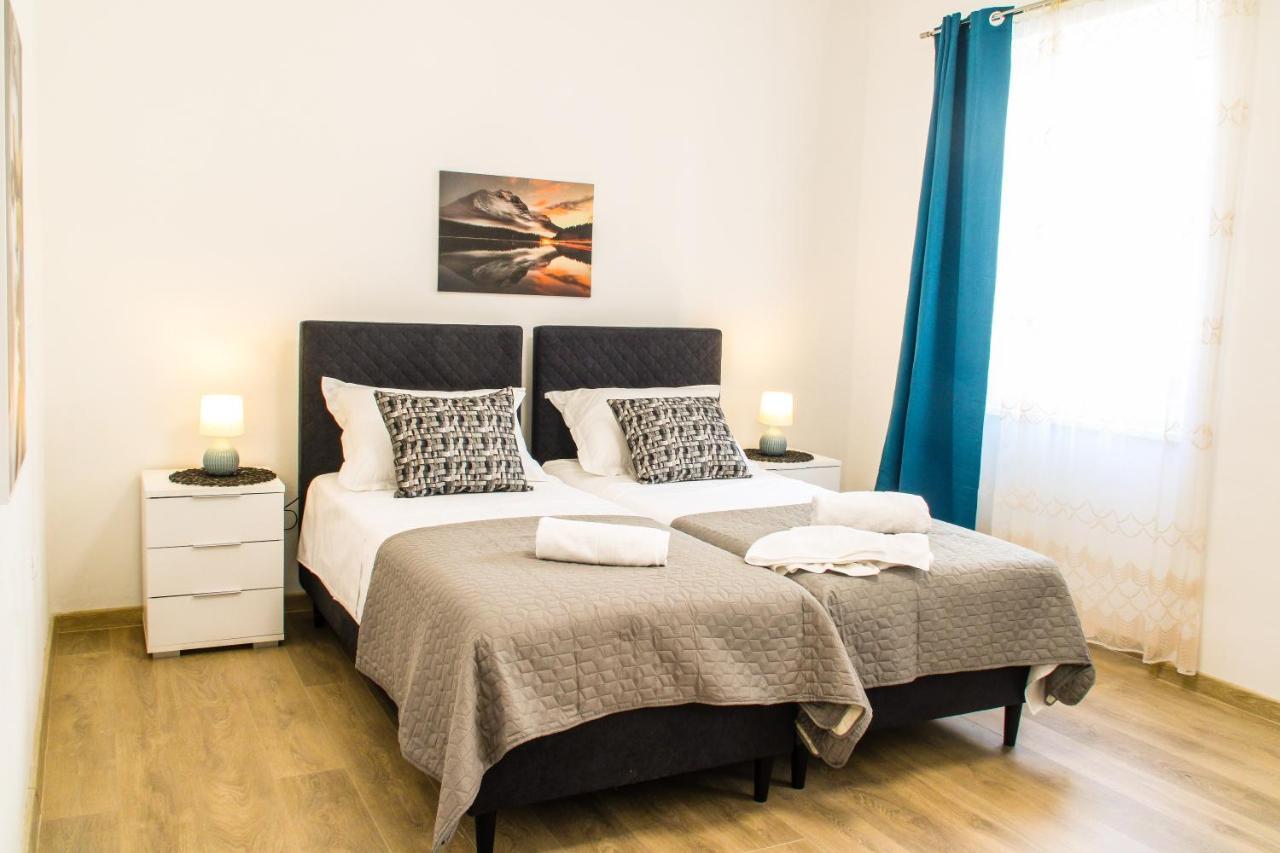 Tonka'S Beautiful Apartment In City Centre Spalato Esterno foto