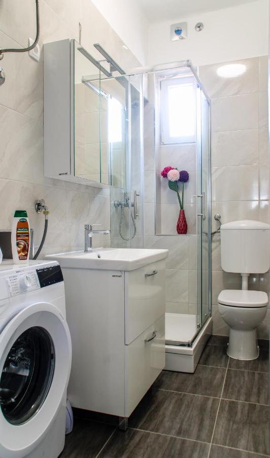 Tonka'S Beautiful Apartment In City Centre Spalato Esterno foto